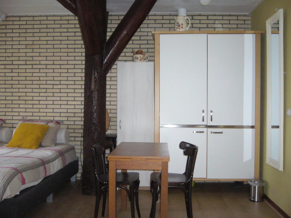 De Stjelp Pleats Bed & Breakfast Lemmer Dış mekan fotoğraf